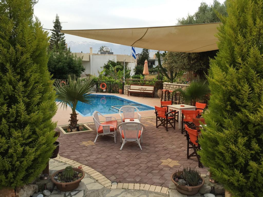 Vrisi Apartments & Villa Pitsidia Exterior photo