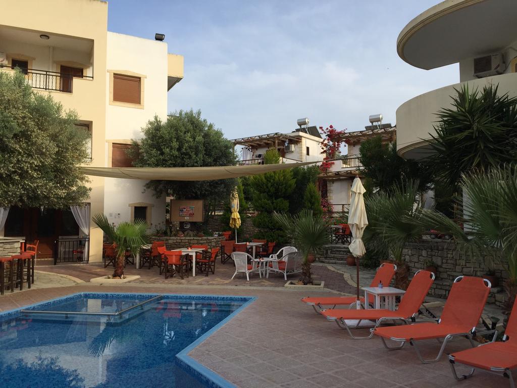 Vrisi Apartments & Villa Pitsidia Room photo
